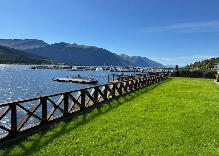 4 Star In Appartement Eidsvåg